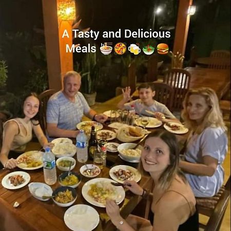 Oleena Home Stay Хабарана Экстерьер фото